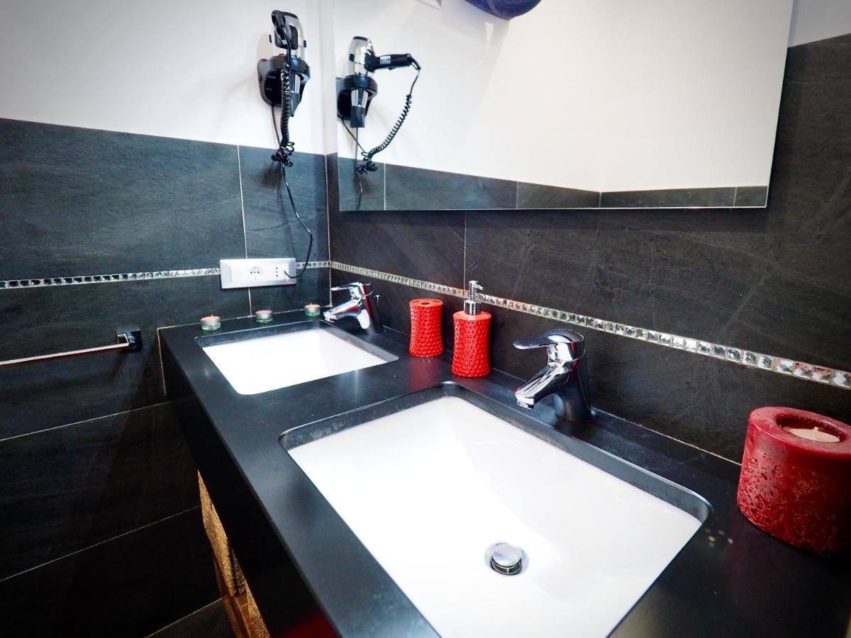Studio Sottoripa 47 Di Fronte All Acquario - Genovabnb It ภายนอก รูปภาพ